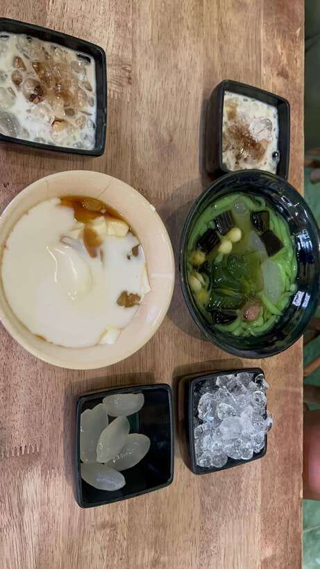 Ho Chi Minh City Street Food Private Tour By U.S.A Army Jeep - Dessert payoff: taro pancakes and taro jelly