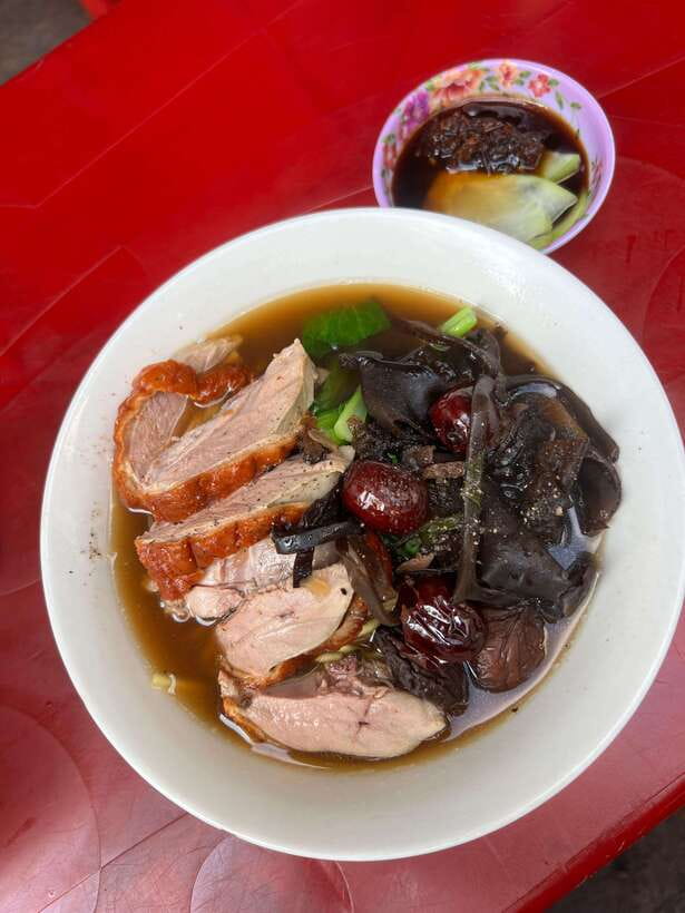 Ho Chi Minh City Street Food Private Tour With Female Guide - Key highlights at a glance