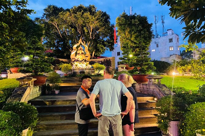 Ho Chi Minh City: Street Food & Sightseeing Tour with Local Guide - Scooter safety and guide communication that keeps things easy