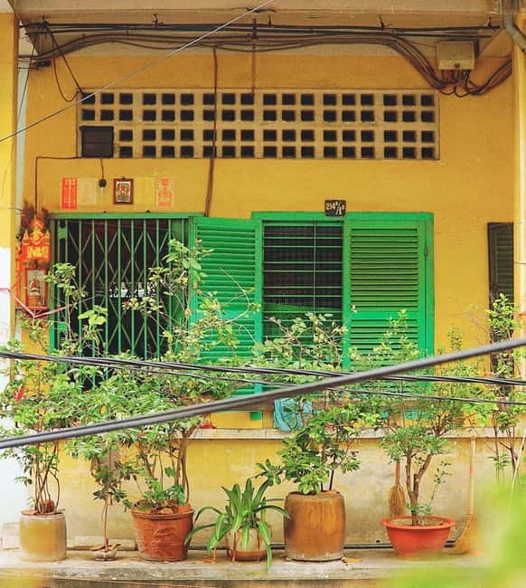 Ho Chi Minh City: Xom Cai Hidden Local Life Walking Tour - Step inside apartment life: the “how people live here” moment
