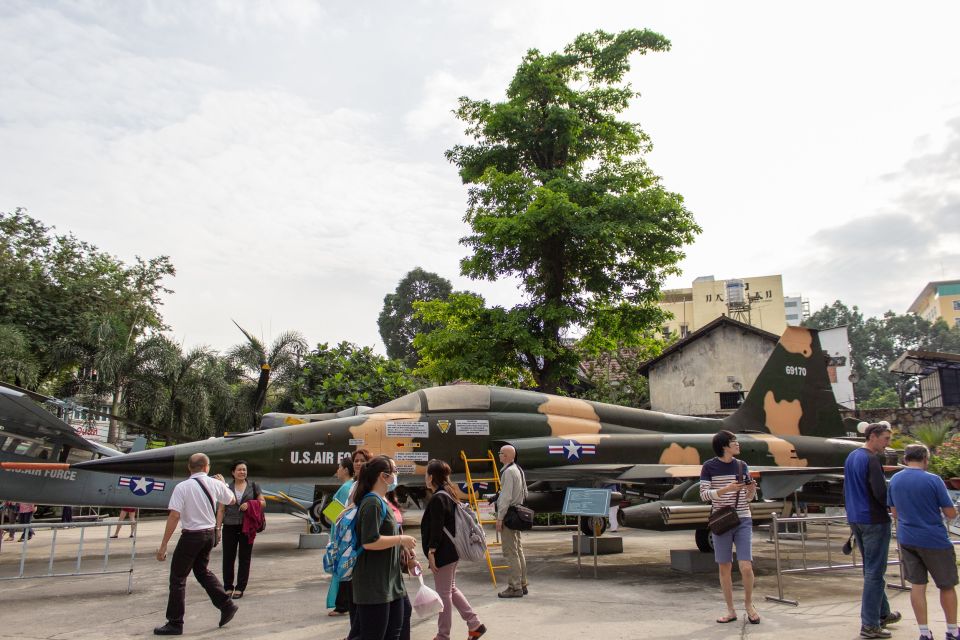 Ho Chi Minh: Customize Your HCMC Tour: English or German - Transport Comfort and Guide Quality That Makes the Day Click