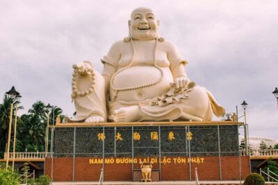 Ho Chi Minh Daily Tour: Full Day Mekong Delta (Private tour) - Vinh Trang Pagoda: quick context, clear dress code