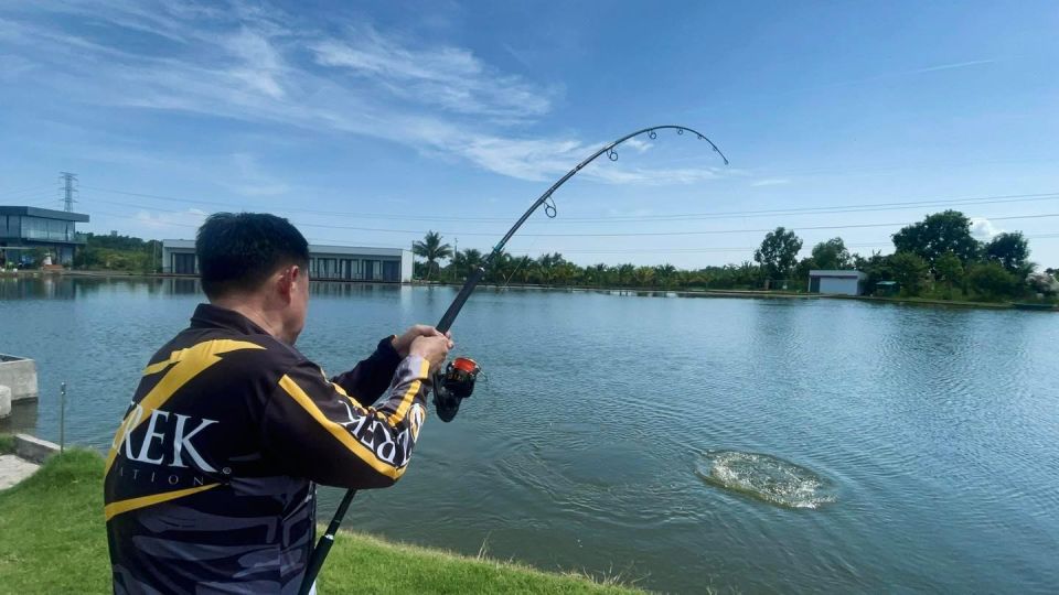 Ho Chi Minh: Giant Monster Fishing Day Tour - Catch and release: the responsible adrenaline rush
