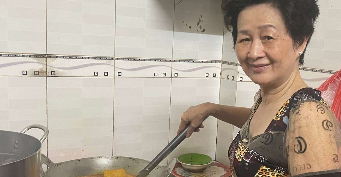Ho Chi Minh: Local Cooking Class At Auntie's Home - Auntie Tu’s home kitchen: hands-on cooking, small-group feel