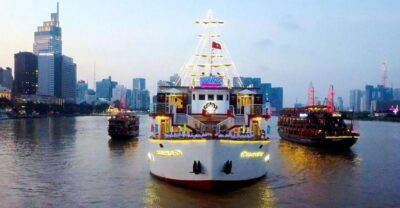 Ho Chi Minh: Private City Tour and Dinner Cruise with Buffet - Cyclo night tour: classic landmarks, slower pace