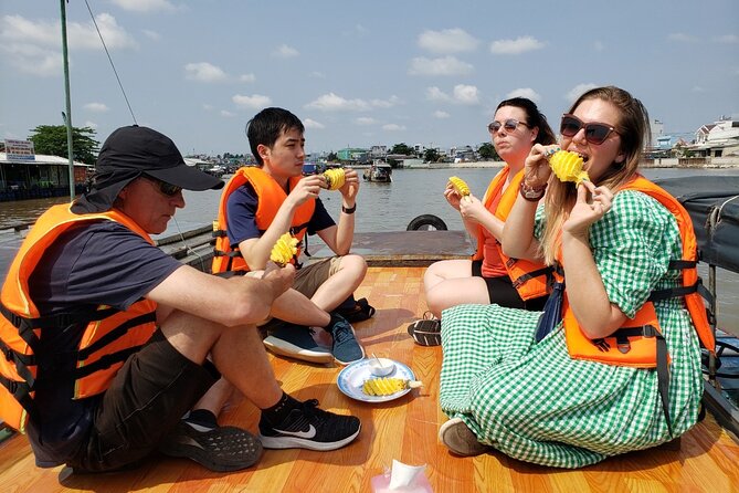 Ho Chi Minh: Southern Vietnam 4-Day Authentic Mekong Farm Trip - From Ho Chi Minh City to Cu Chi Tunnels: a fast start with real contrast
