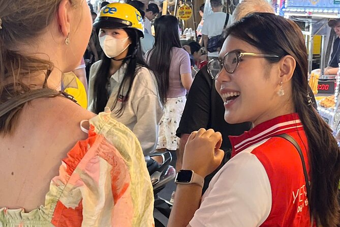 Ho Chi Minh Street Food and Sightseeing By Motorbike - Ben Thanh pickup and the first ride into street-food mode