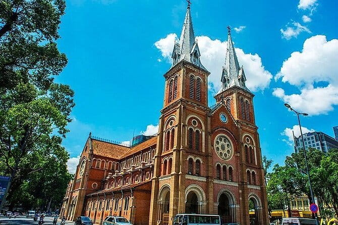 Jeep tour Sai Gon Private half day culture and history tour - A private Jeep half day that actually fits a busy schedule