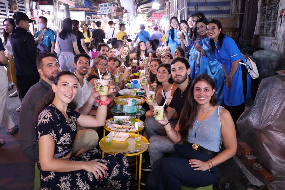 KISSTOUR| Saigon By Night & Street Food Tour on Motorbike - “Crazy traffic” moments: the closeness and the safety factor