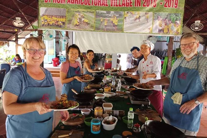 Market to Farm to Table Cooking Class in saigon - The wet market walk: ingredient spotting in Ho Chi Minh City