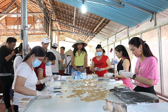 Mekong Delta 1 Day Tour - My Tho and Vinh Trang pagoda in 30 minutes