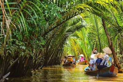 My Tho Ben Tre Mekong River full day trip - Vinh Trang Pagoda: where the culture anchor actually helps