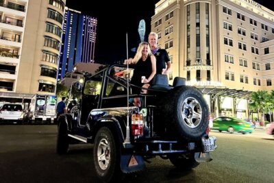 Private Ho Chi Minh by Jeep Evening Tour and Dinner Cruise - The 7:30 pm Saigon River cruise: views you can’t fake