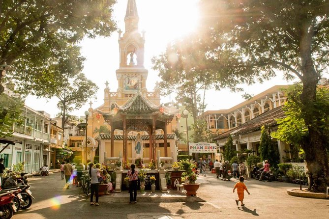 Private Ho Chi Minh City Tour Full day Trip - Giac Lam Pagoda and Cho Lon: a quieter rhythm on the eastern side