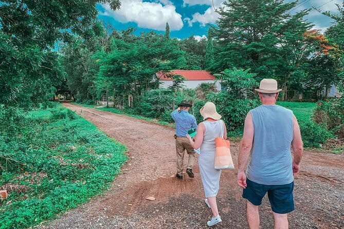 Private Long Tan and Nui Dat Australian Battlefield Day Trip - Getting out of Ho Chi Minh City: rubber plantations and the road trip feel
