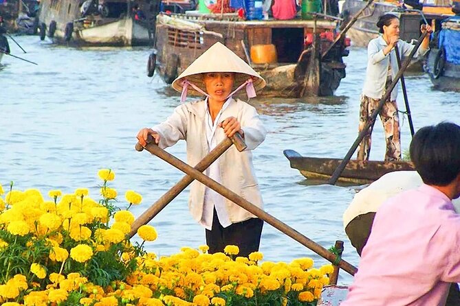 PRIVATE LUXURY Mekong Delta full day from HCM city - Vĩnh Tràng Pagoda: architecture and cultural mixing you can actually spot