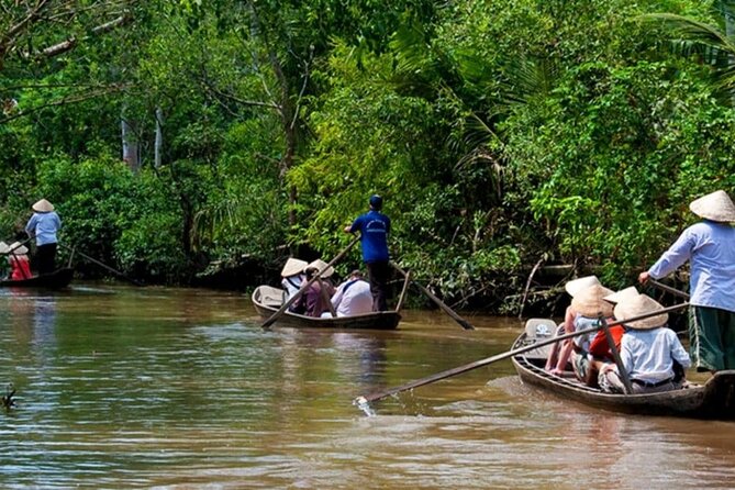 PRIVATE Luxury Sunset Mekong AFTERNOON TRIP with BBQ DINNER & COOK CLASS - Cycling through Ben Luc village: a gentle way to see daily life