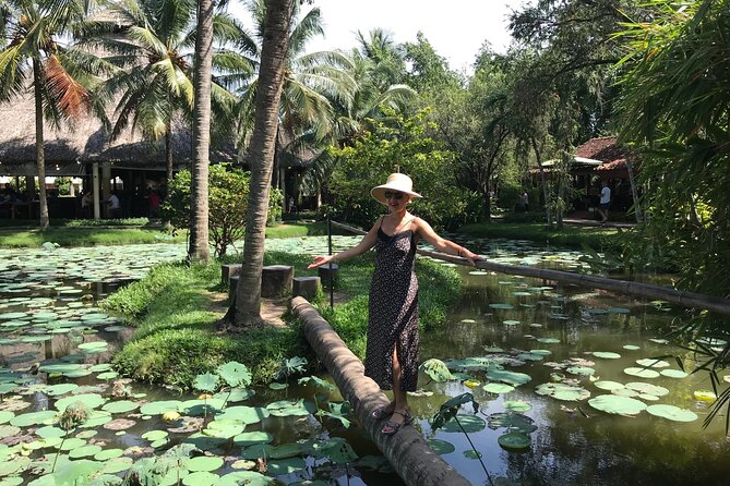 Private Mekong Delta Adventure: My Tho & Biking on BenTre Island - My Tho Mekong cruise: fish cages and stilt houses