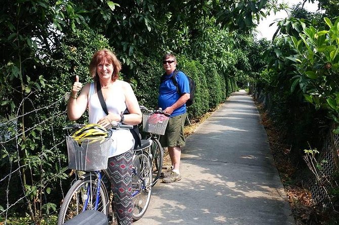Private Mekong Delta Adventure: My Tho & Biking on BenTre Island - Guides and the difference between a tour and a day