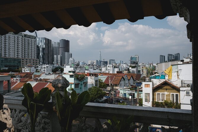 Private Sunset Photography Tour - Travel through history and time - Cong Vien 23 Thang 9: an underground neighborhood for characters and contrast