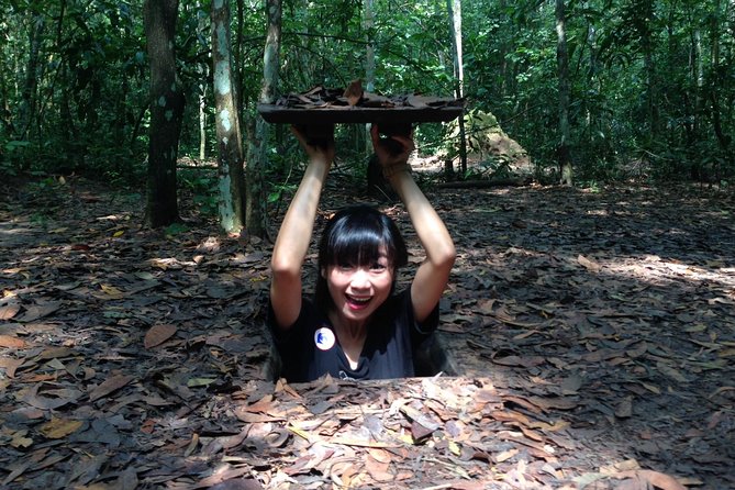 Private Tour: Cu Chi Tunnels and Cao Dai Temple - Cao Dai Temple: the ceremony that makes the trip feel alive