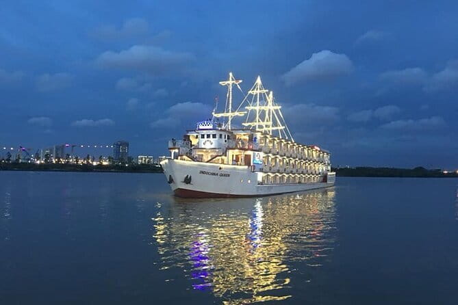 Sai Gon City Tour and Dinner On Cruise Half Day - Ba Son Bridge and Turtle Lake: quick stops that break up the monuments