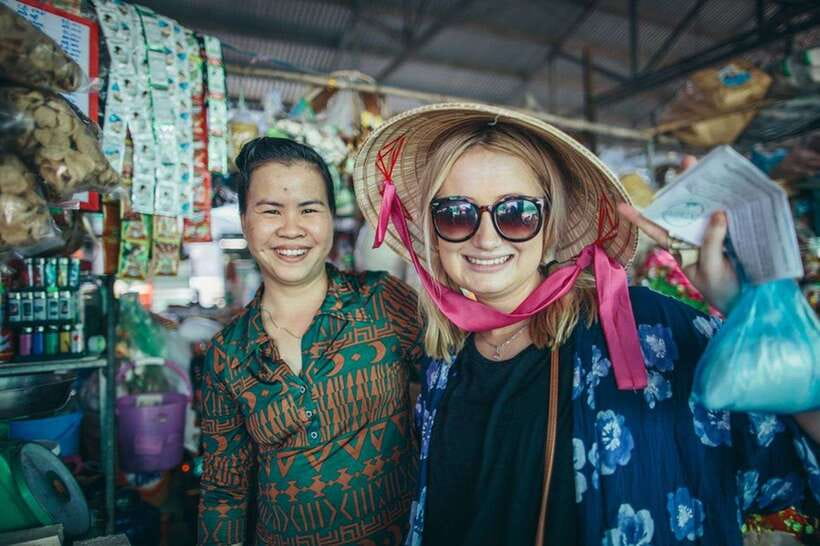 Saigon at Sunset: Ultimate Street Food Experience - Meeting at the Fine Arts Museum: Easy Start, Central Wayfinding