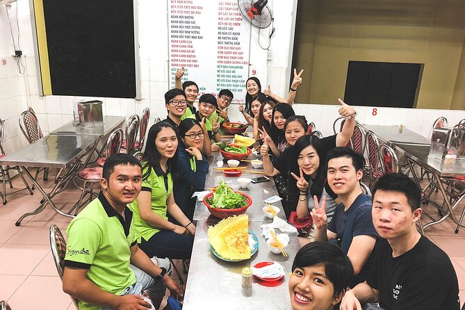 Saigon city tour & Street food - Street-food tasting from North to South, plus real cooking practice