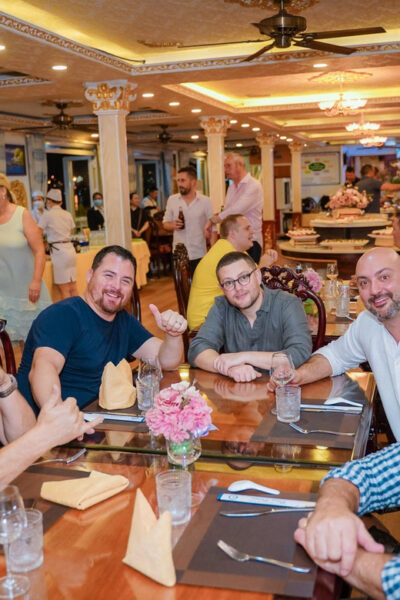 Saigon Dinner On Cruise Tour With Private Table - Pickup to Port: The Easy Start (and where timing can slip)