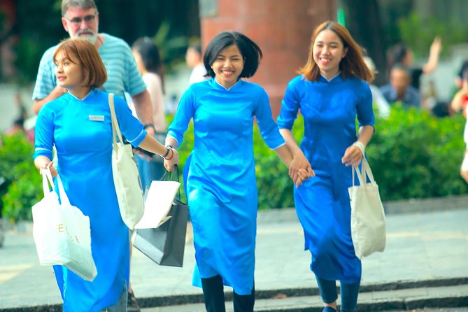 Saigon Half Day Shopping Tour by Motorbikes - KissTour - Saigon shopping by motorbike: what the ride changes