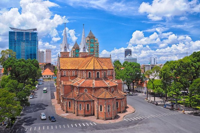 Saigon in a Day: Ho Chi Minh City Sightseeing and Night Food Tour - Key things that make this tour worth your time