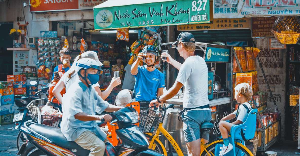 Saigon Off-the-Beaten Path-Cycling Tour in Ho Chi Minh City - District 10: a slower pace, a fruit market, and daily city life