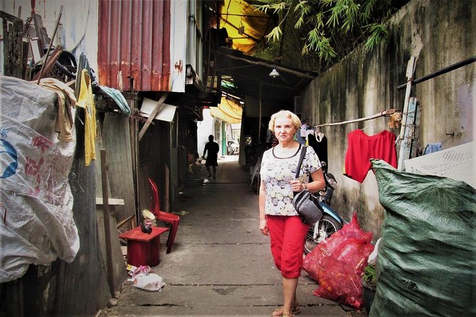 Saigon Slum tour, Chillspots tour by scooter | Female driver - Cruising into impoverished districts: what you’ll actually notice