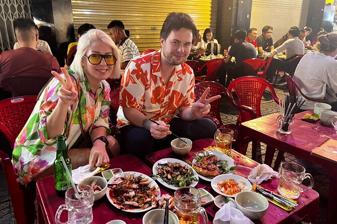 Saigon Street Food By Night - Foodie City Private Tour With Local Guide - Key things that make this night food tour work