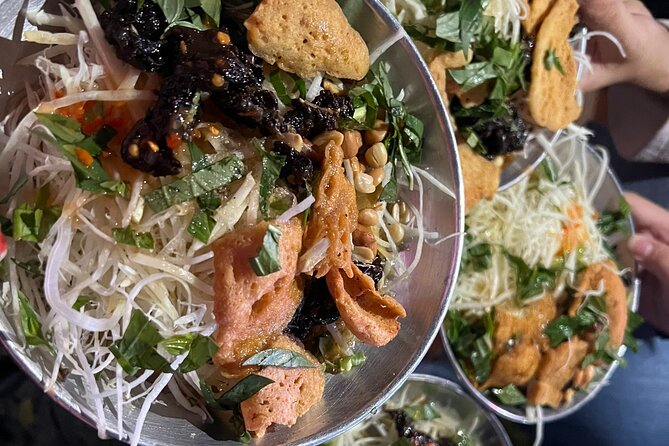 Saigon Street Food By Night - Foodie City Private Tour With Local Guide - Local corners without the sightseeing checklist