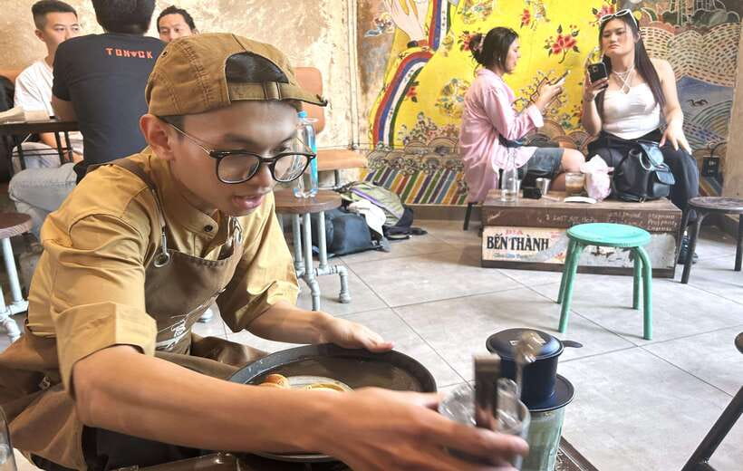 Secret walking Food Tour Ho Chi Minh City - Bánh Xèo Pancake-Making and Rolling Like a Local