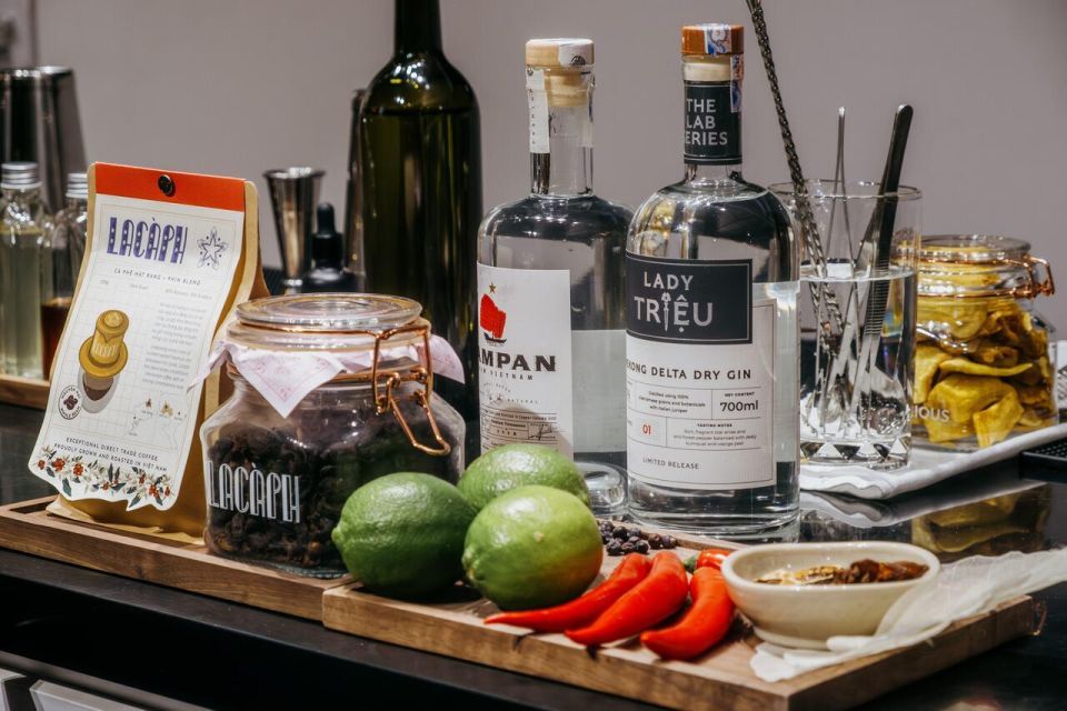 Shake & Savor: Coffee-Themed Cocktails from Việt Nam - Phở Fizz: Phở-inspired coffee tea and gin balance