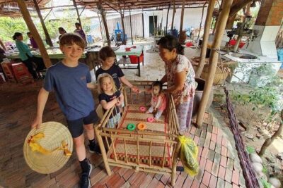 SMALL GROUP - Mekong Delta 1 Day Tour with Lunch - Vinh Trang Pagoda: More Than a Quick Temple Stop