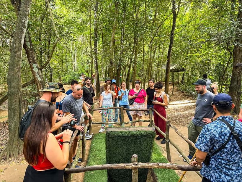 Small Group Tour: Ho Chi Minh City and Cu Chi Tunnels - Lunch on the ground floor of value