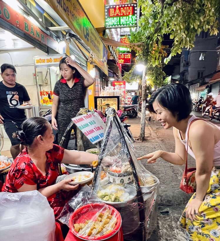 Street Food Walking Tour with a Cooking Instructor - Meeting Lua at Copac Square: the scooter-free start