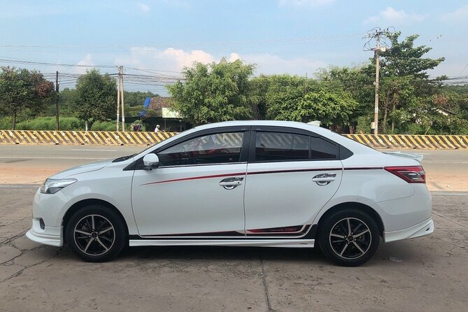 (TOP) Private car: Ho Chi Minh Airport (SGN) from/to HCM center - Price and Value: When $17 Per Group Makes Sense