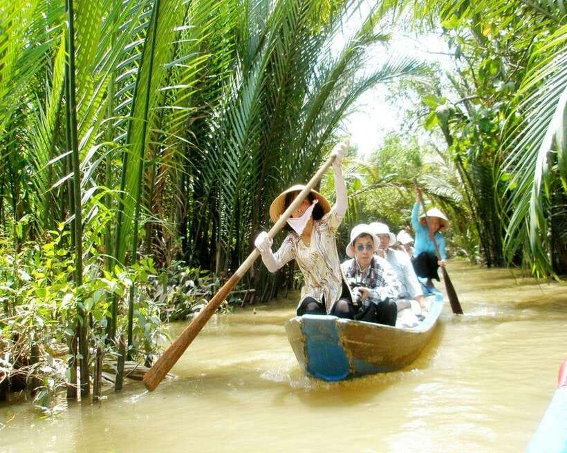 Top Site Must See Bestseller Mekong Delta Full-Day Discovery - Vinh Trang Pagoda: A 19th-Century Stop That Breaks Up the Pace