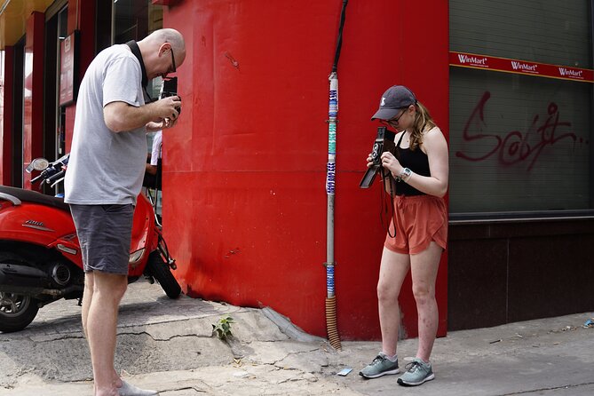 Using Medium Format film camera to discover Saigon - Timing, weather, and the reality of analog shooting
