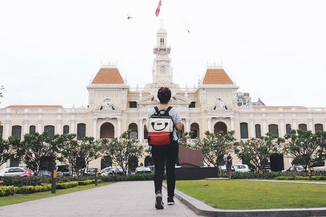 ️ Ho Chi Minh City Instagram Tour: Hidden Gems (Private & All-Inclusive) - Central Post Office: colonial details that look great up close